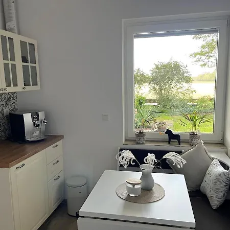 Sanierte Ruhige In Der Mit Kueche Apartment