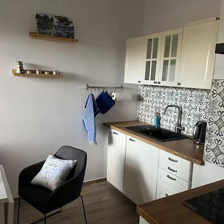 Sanierte Ruhige In Der Mit Kueche Apartment *