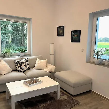 Sanierte Ruhige In Der Mit Kueche Apartment